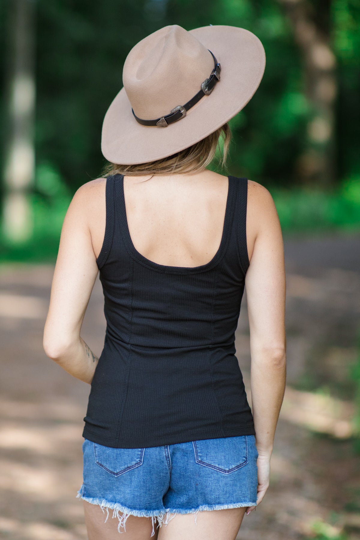 Black Fitted Tank With Snap Buttons