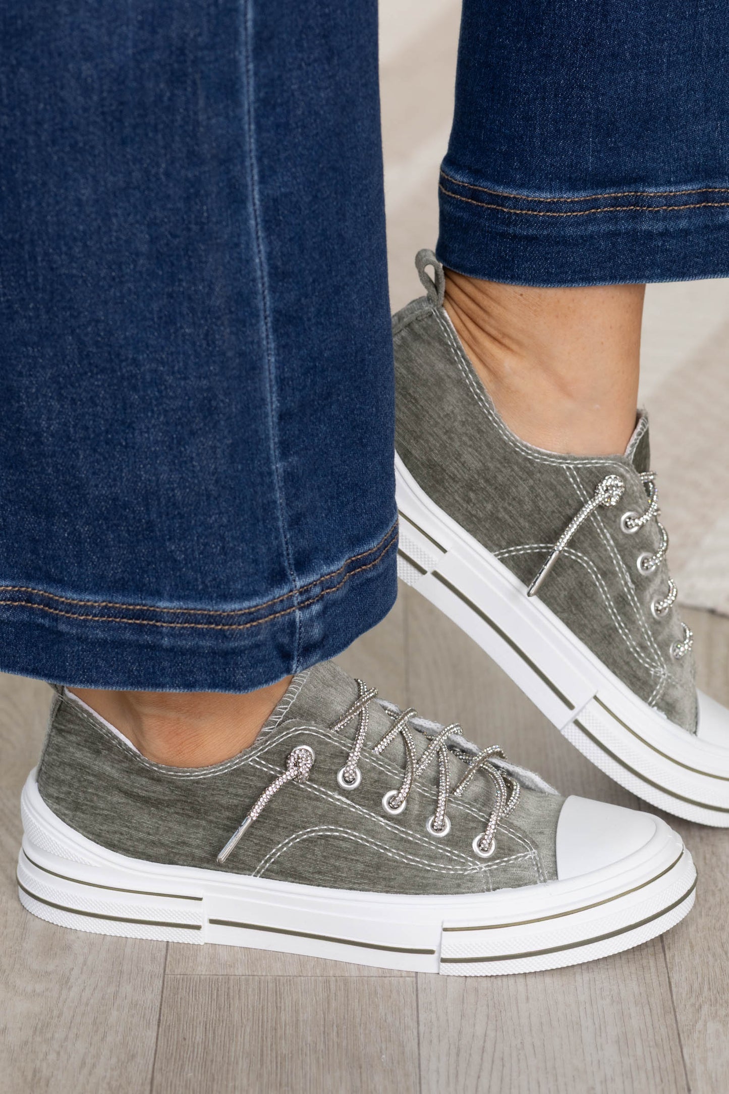 Platform Sneakers With Sparkle Laces