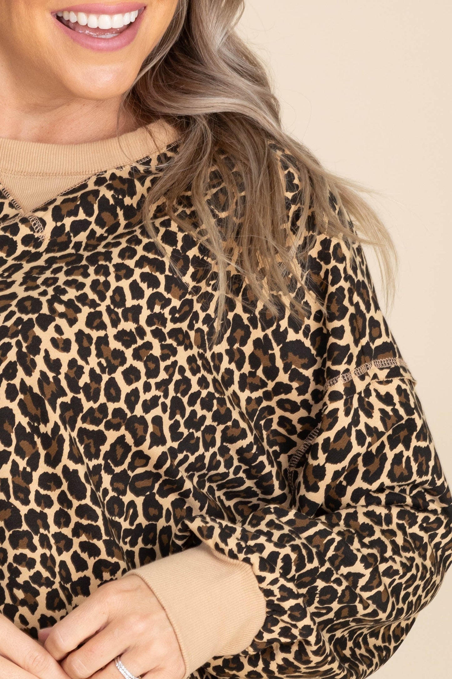 Leopard Printed Knit Crewneck Top