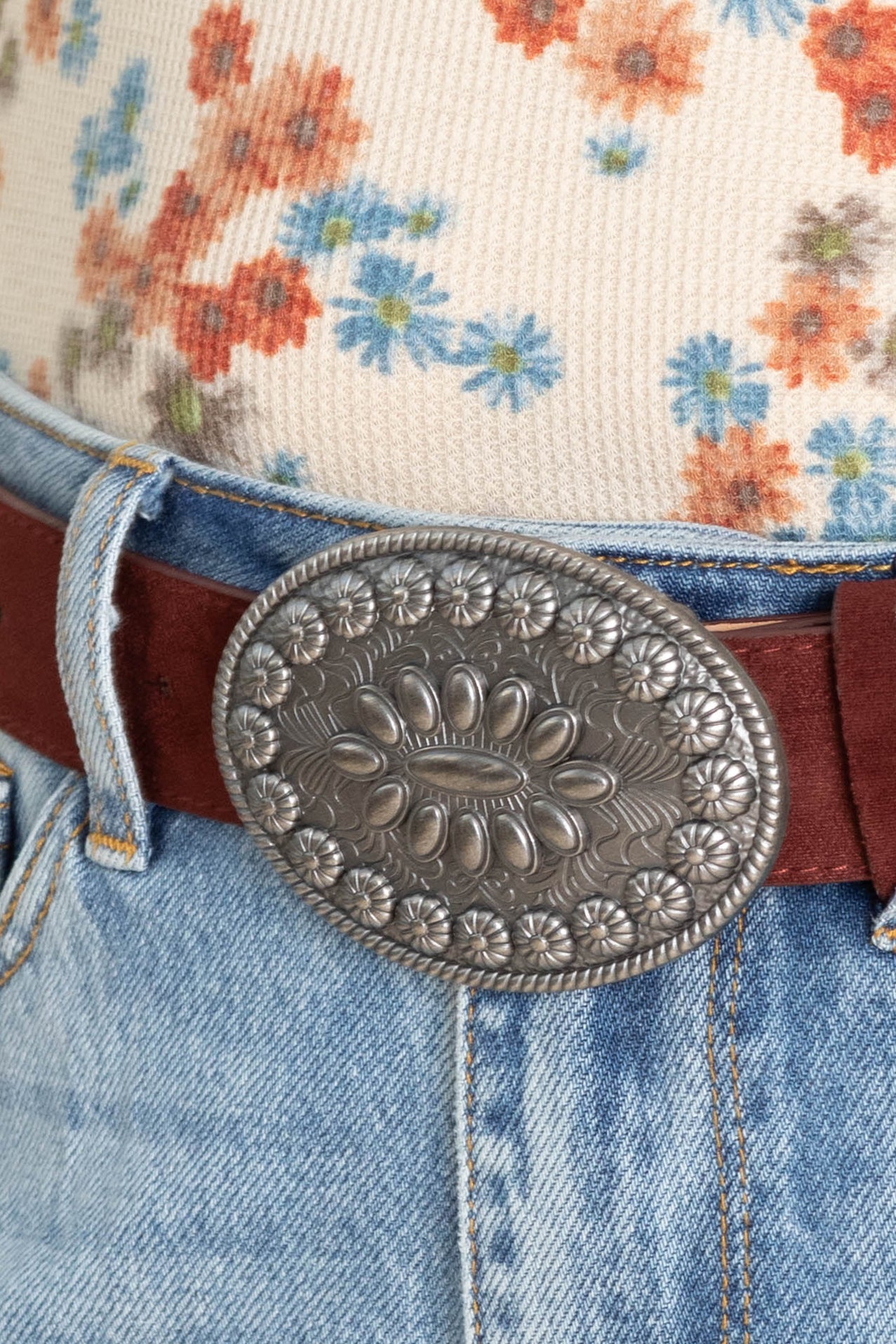 Western Oval Concho Buckle Belts