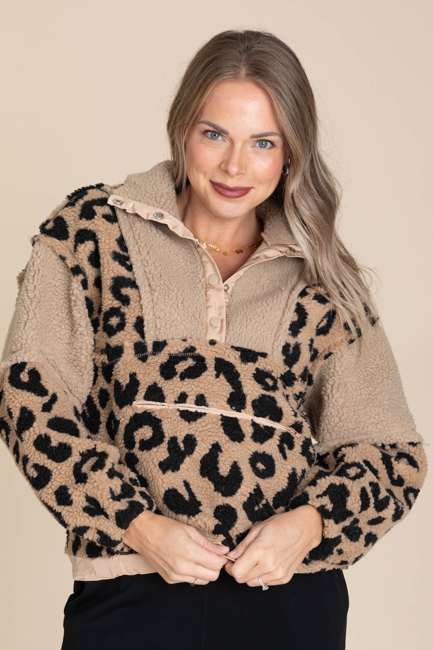 Leopard Fleece Block Pullover Top With Pockets