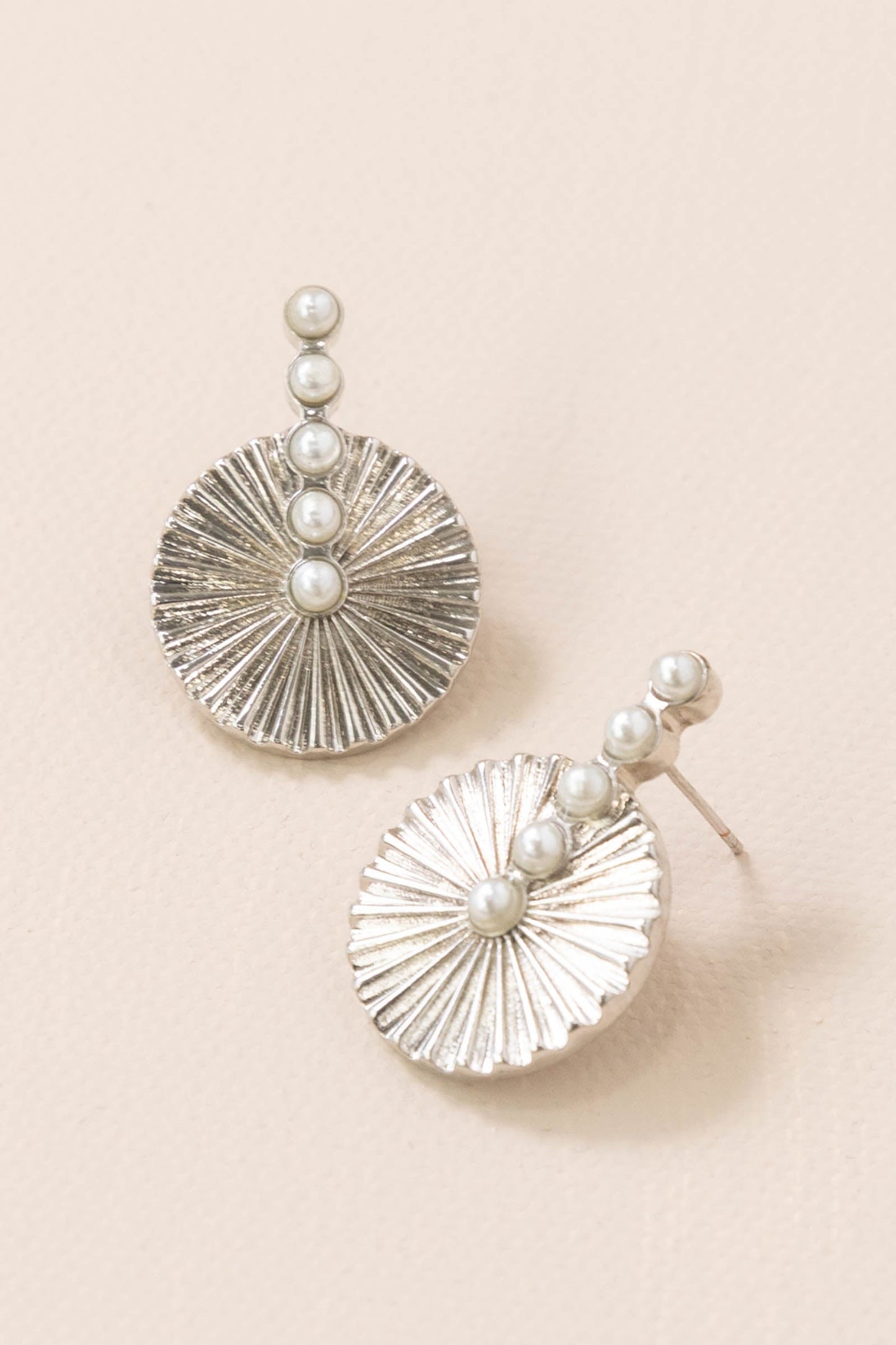 Circle Zoey Heart Earrings