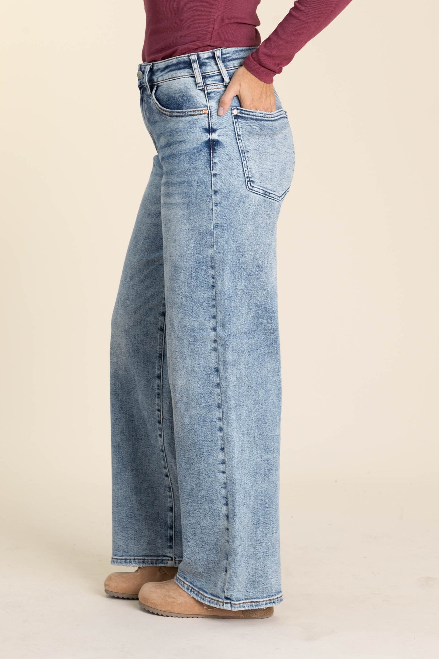 Judy Blue Light Vintage Wash Straight Jeans