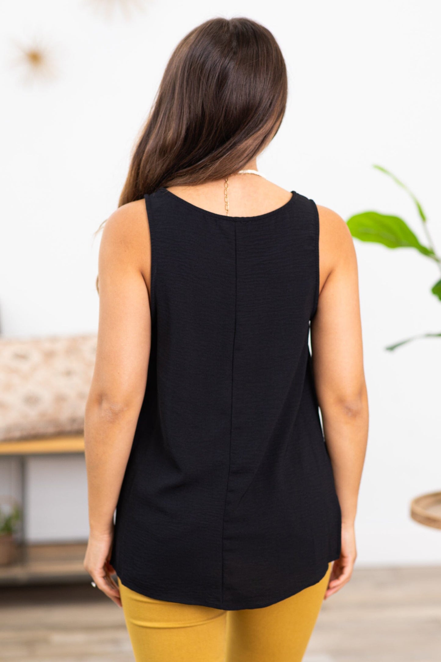 Black Hi Lo Round Neck Tank
