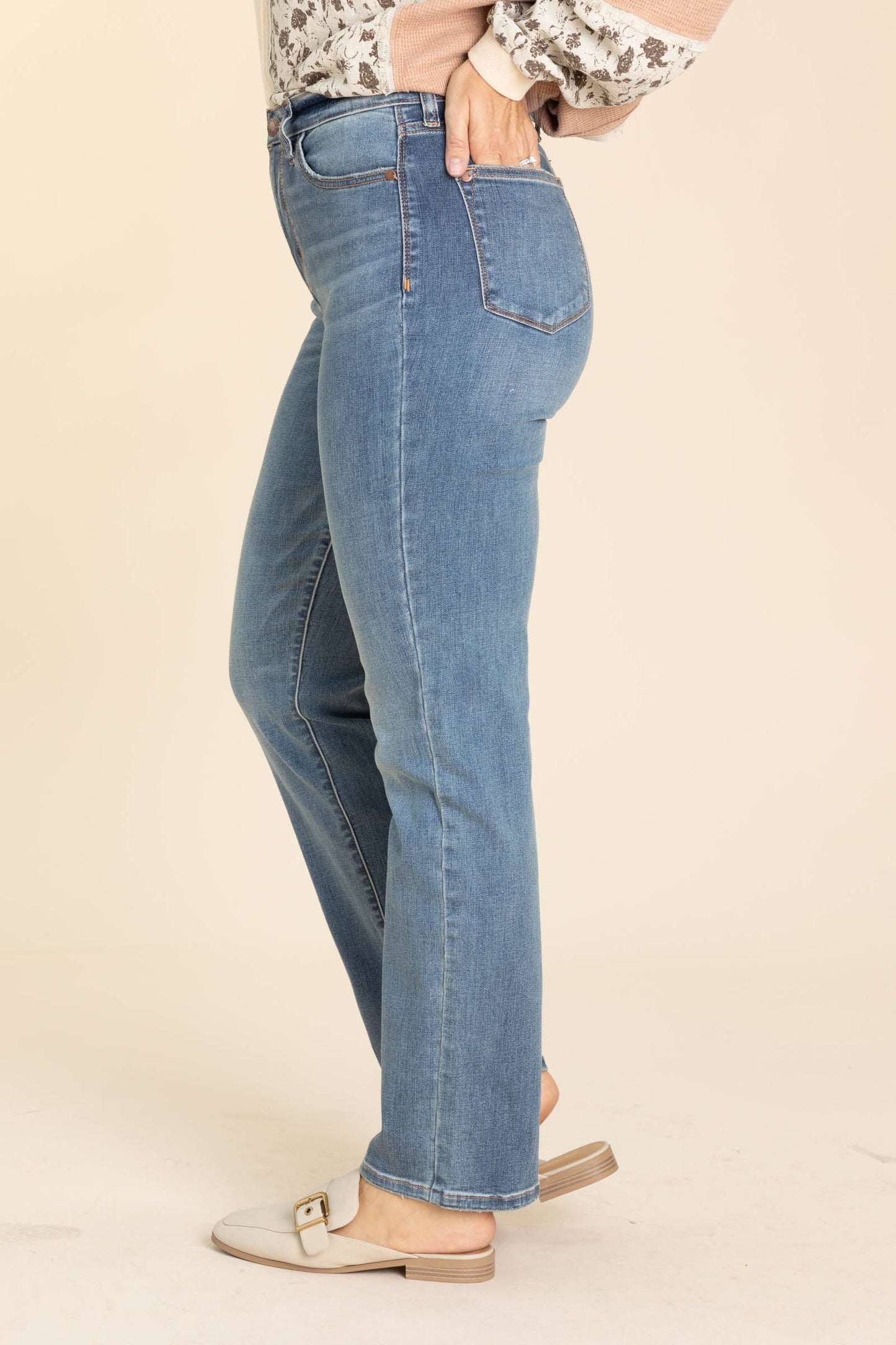 Judy Blue Work It Med Wash Straight Leg Jeans