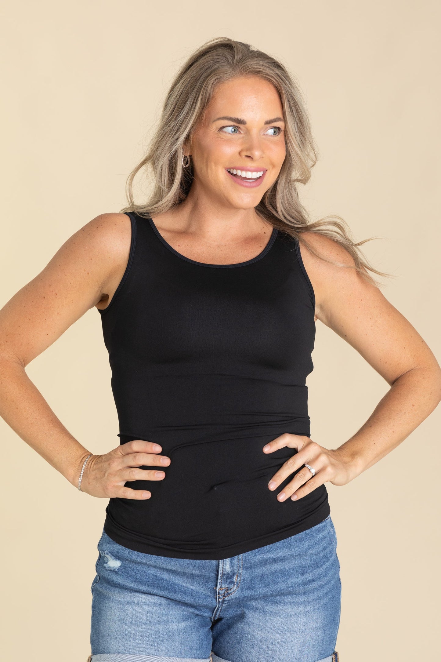Scoop Neck Seamless Knit Tank Top