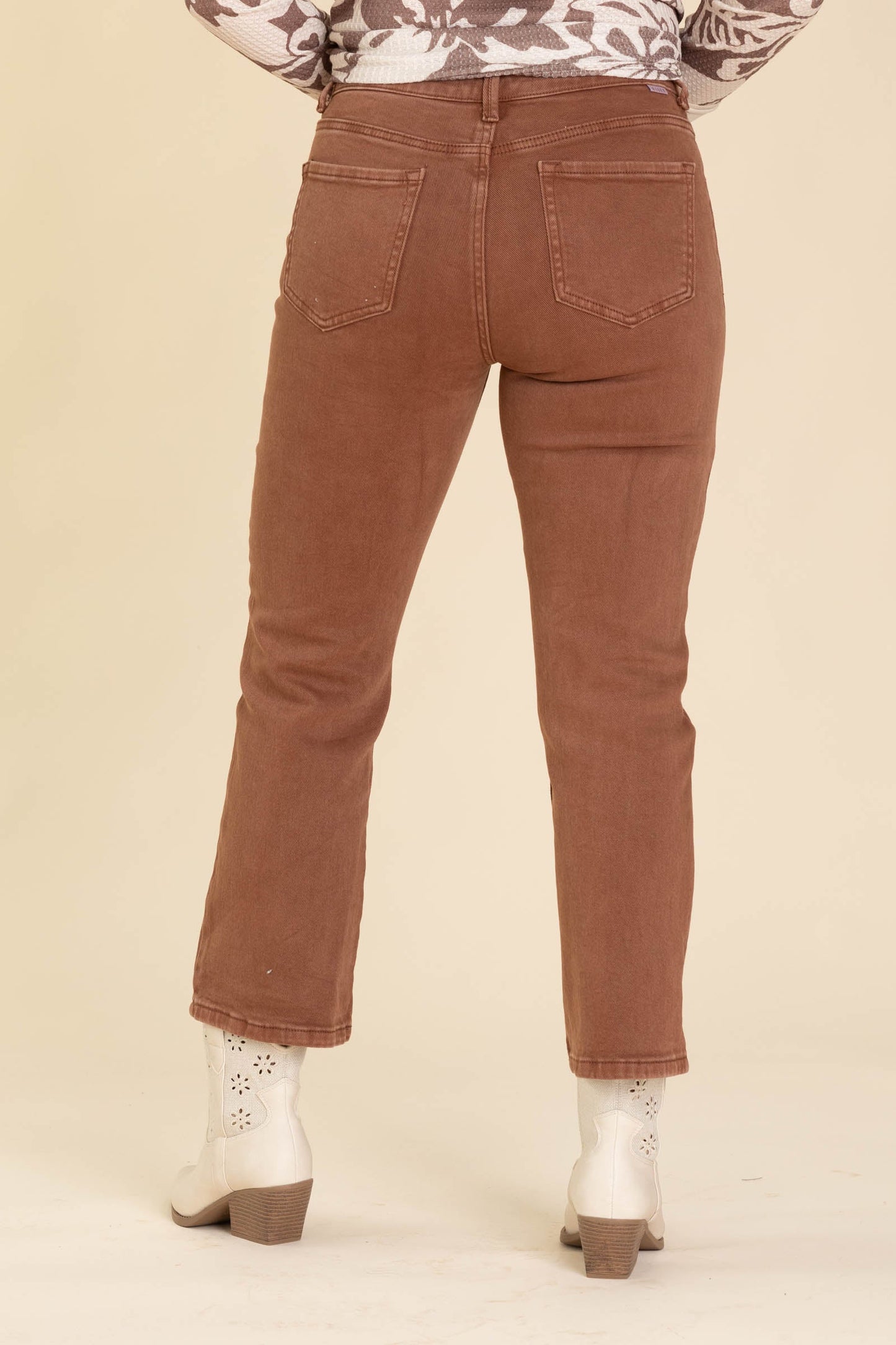 Risen Mid Rise Straight Crop Pants
