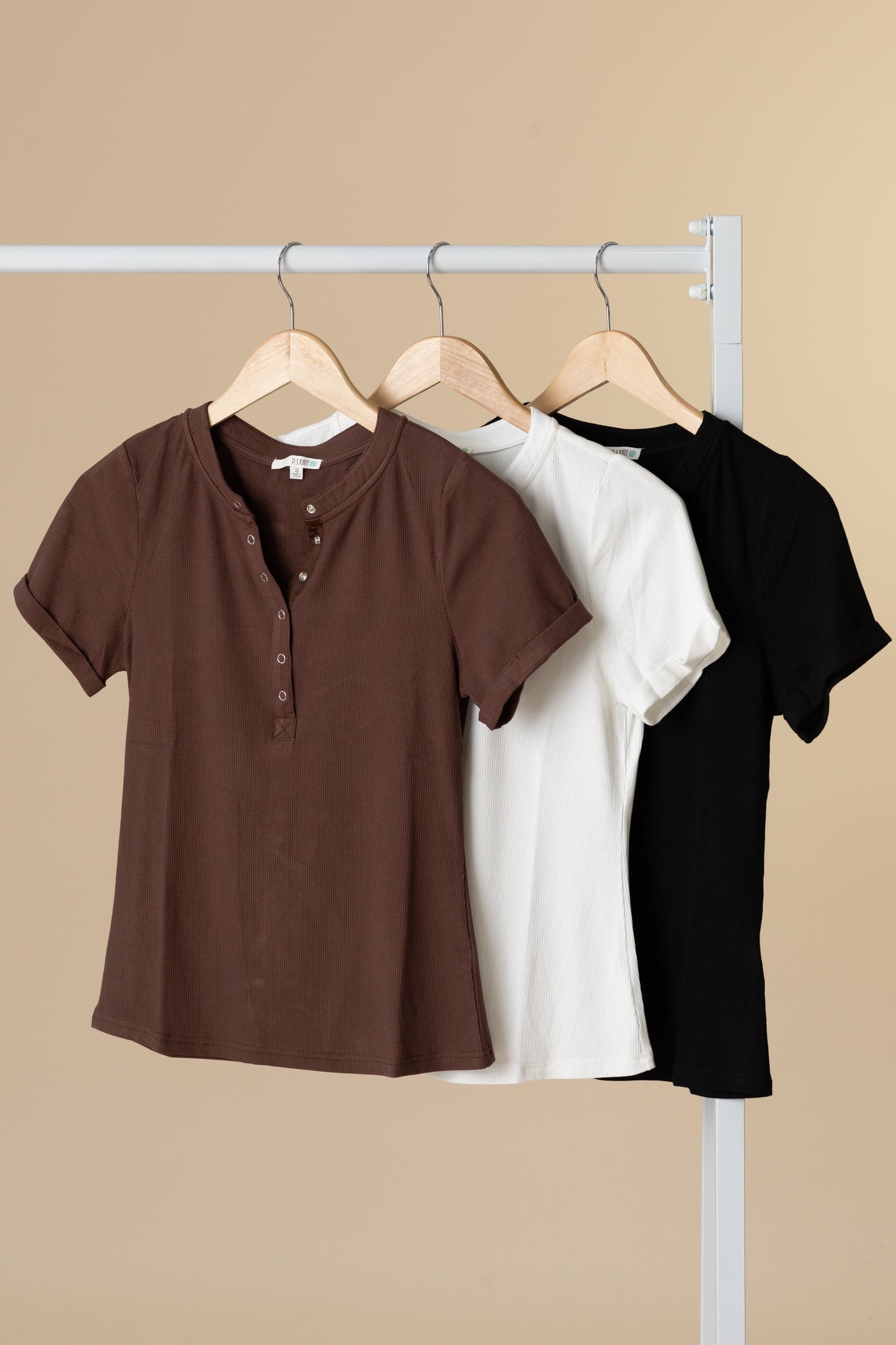 Ribbed Short Sleeve Snap Button Knit Top