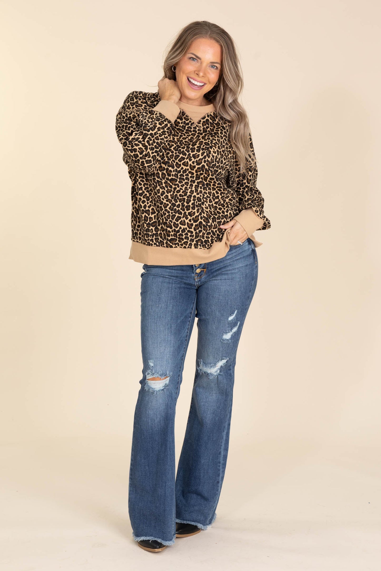 Leopard Printed Knit Crewneck Top