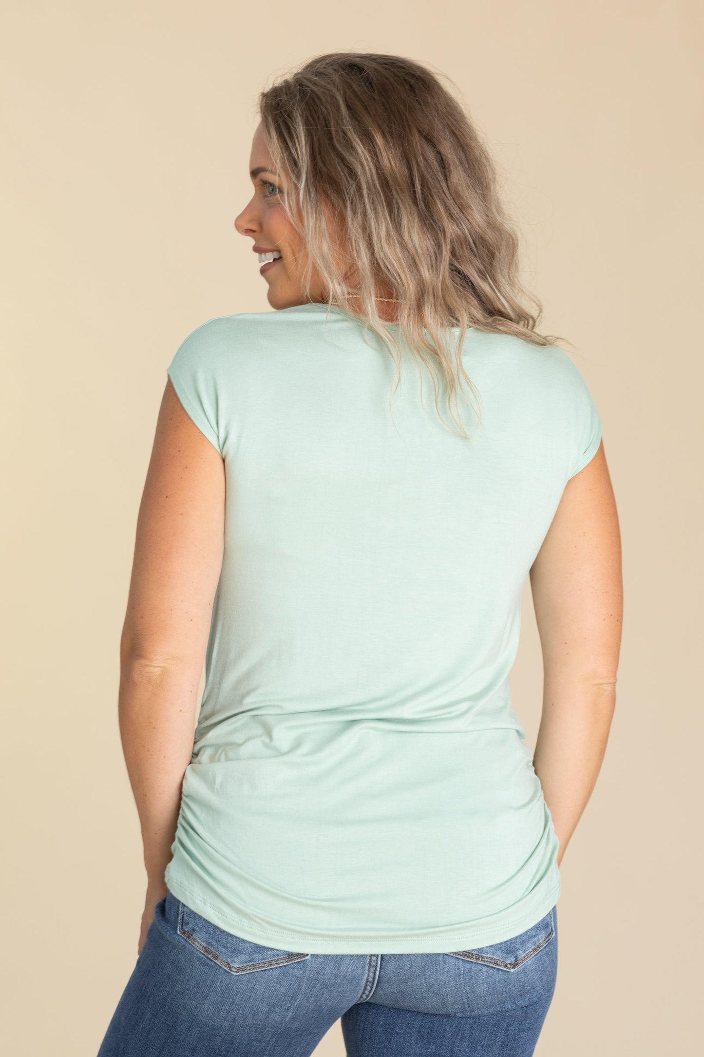 Solid Side Shirred Short Sleeve Knit Tees