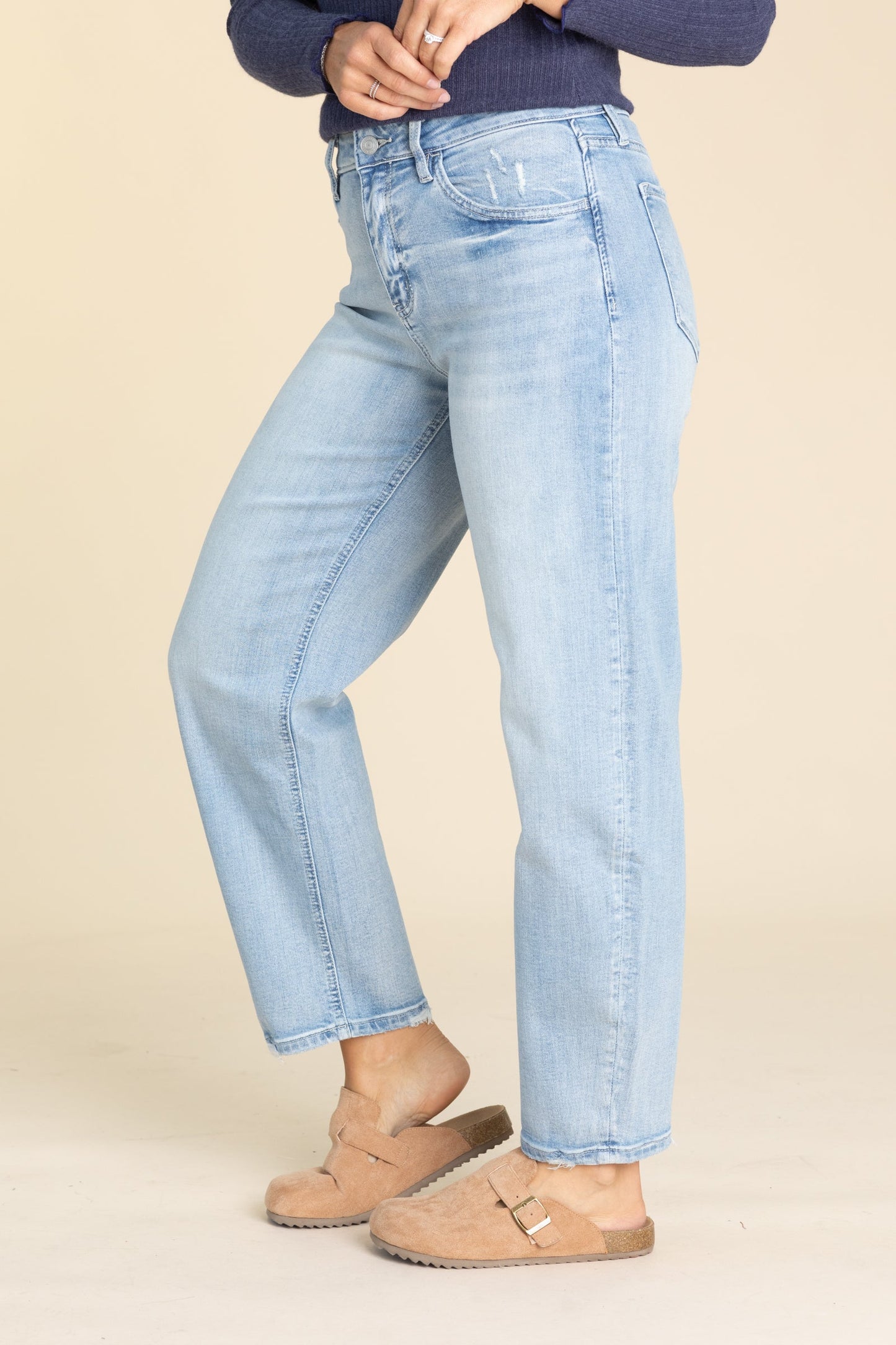 Lovervet Light Wash High Rise Barrel Jeans