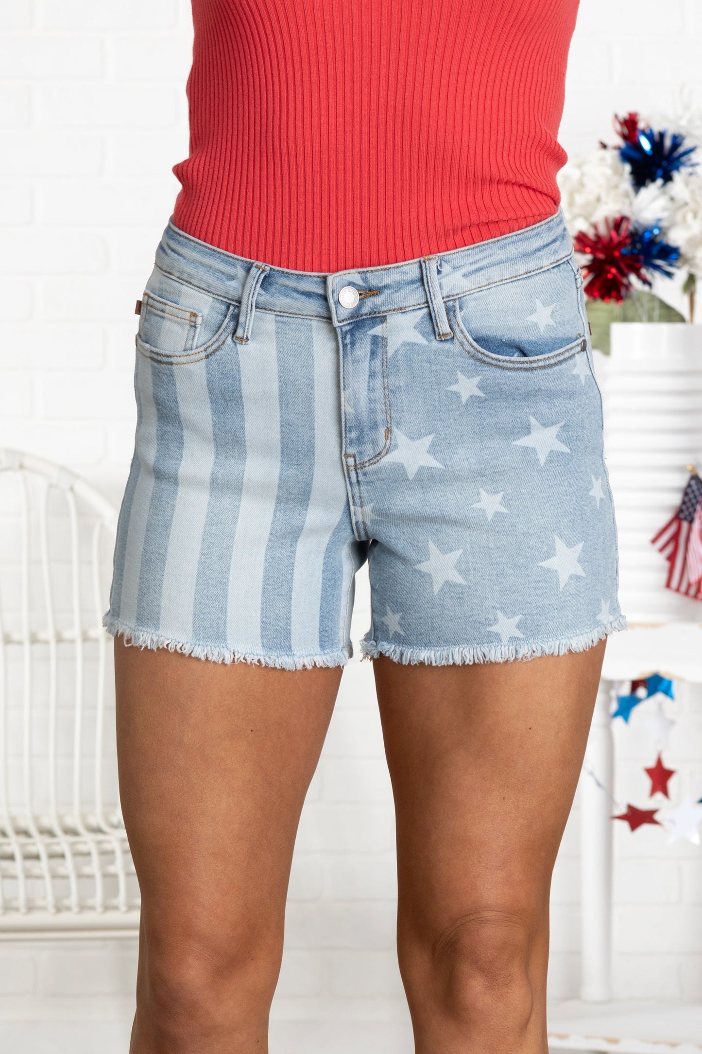 Judy Blue Star And Stripe Fray Hem Shorts
