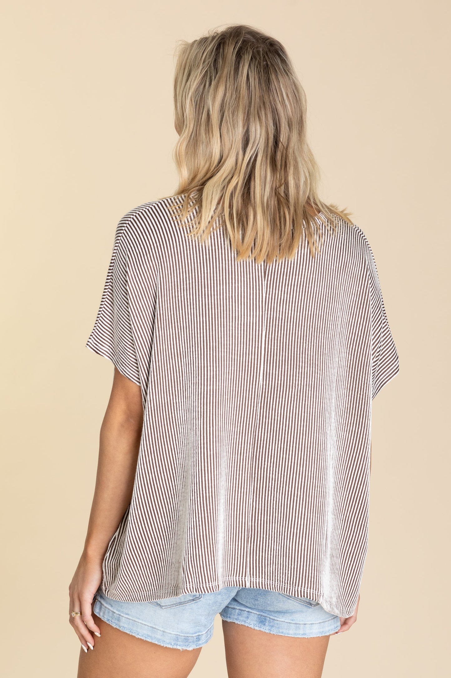 Ribbed Front Pocket Short Sleeve Knit Tops