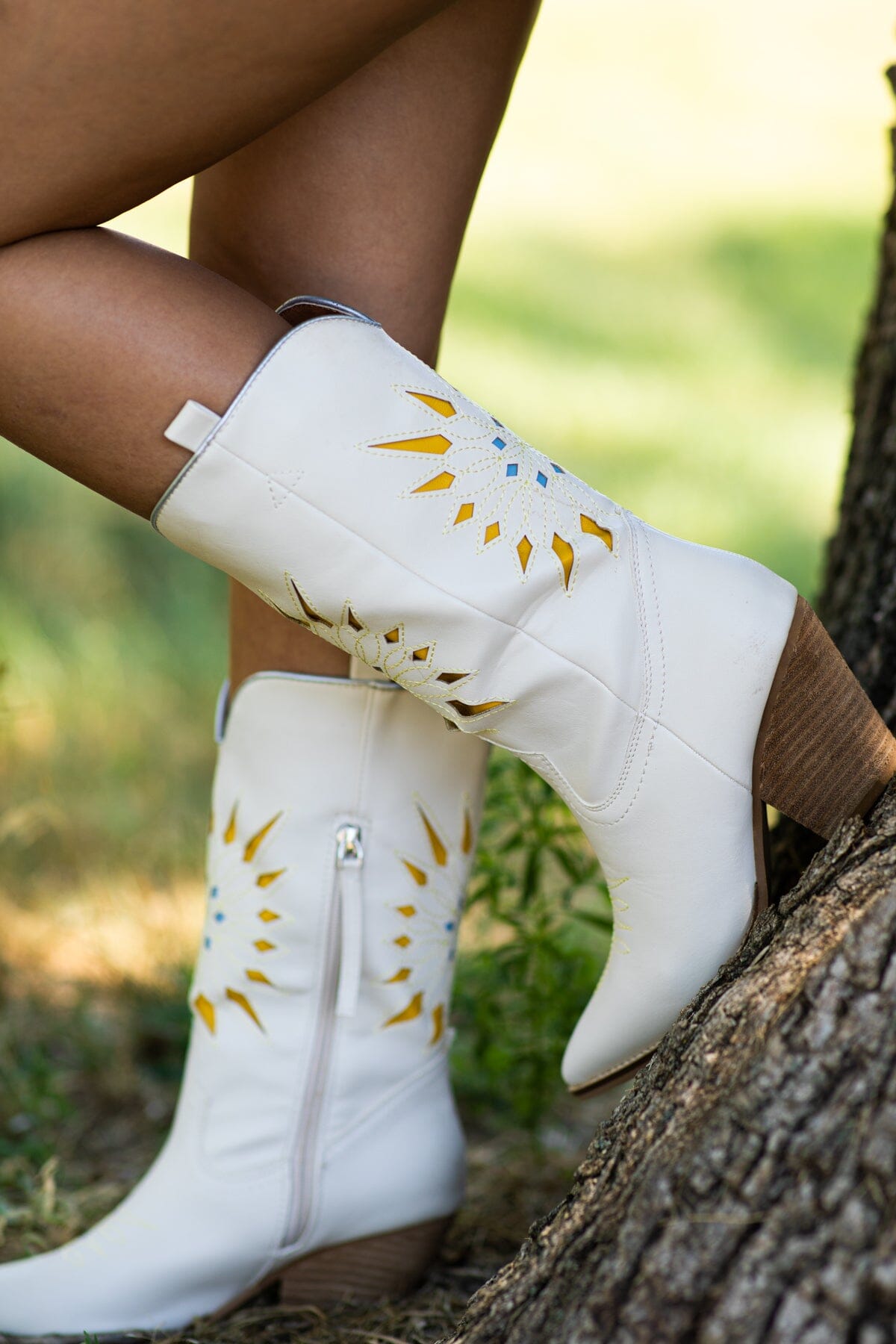 Cream Laser Cut Sunburst Detail Western Boots