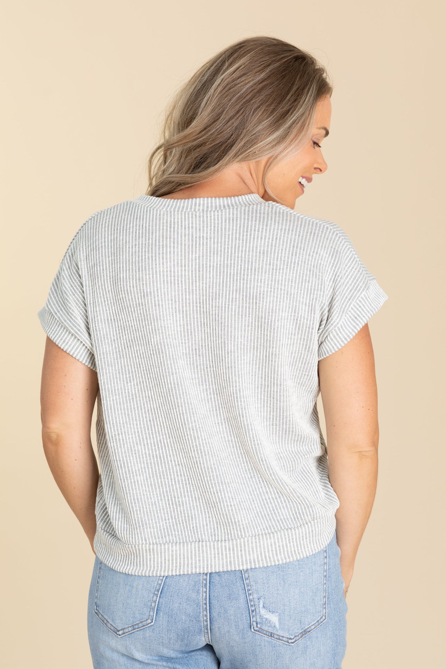 V-Neck Ribbed Short Sleeve Knit Top