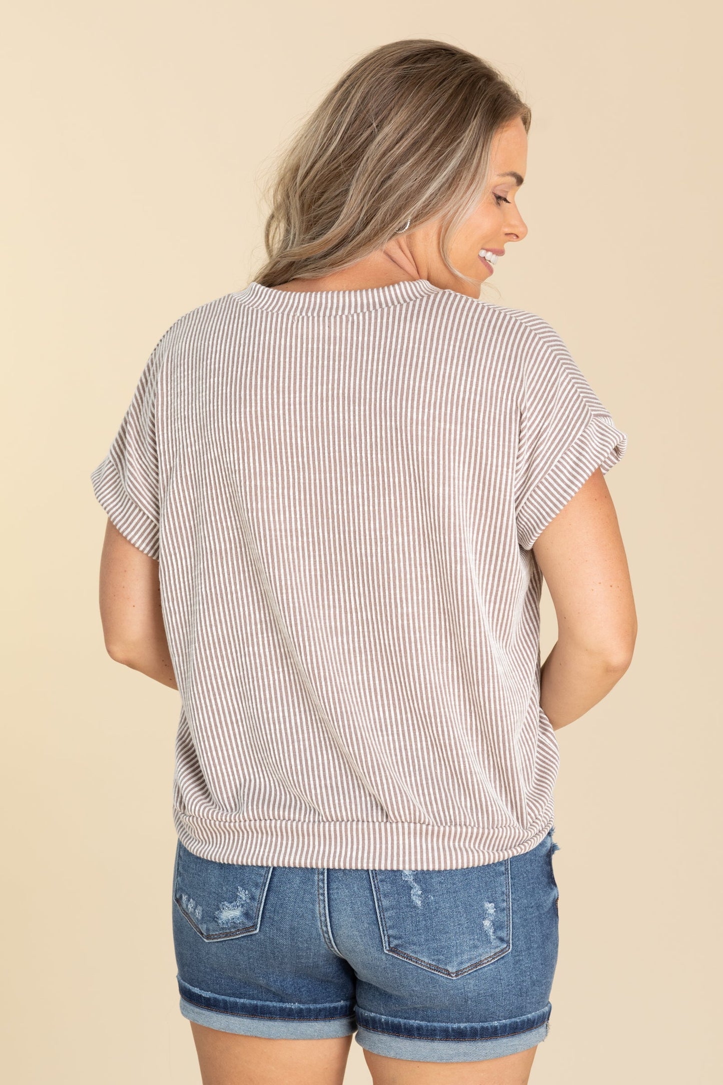 V-Neck Ribbed Short Sleeve Knit Top