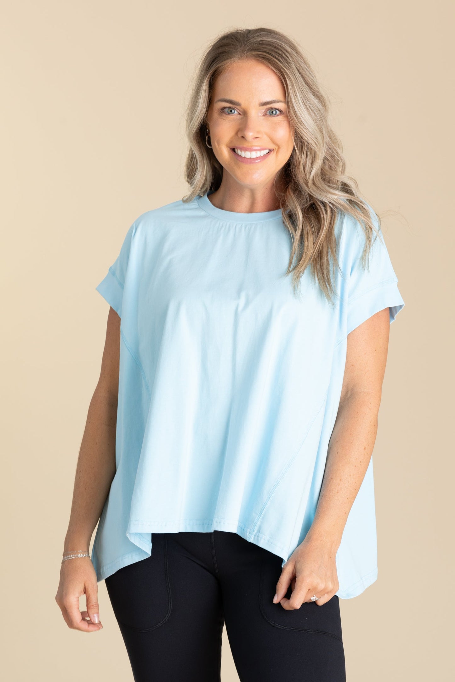Knit Solid Outseam Stitch Detail Top