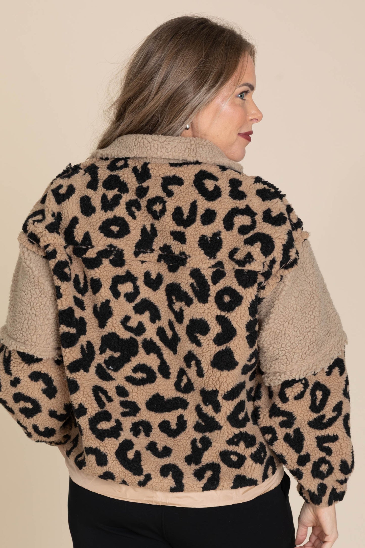 Leopard Fleece Block Pullover Top With Pockets
