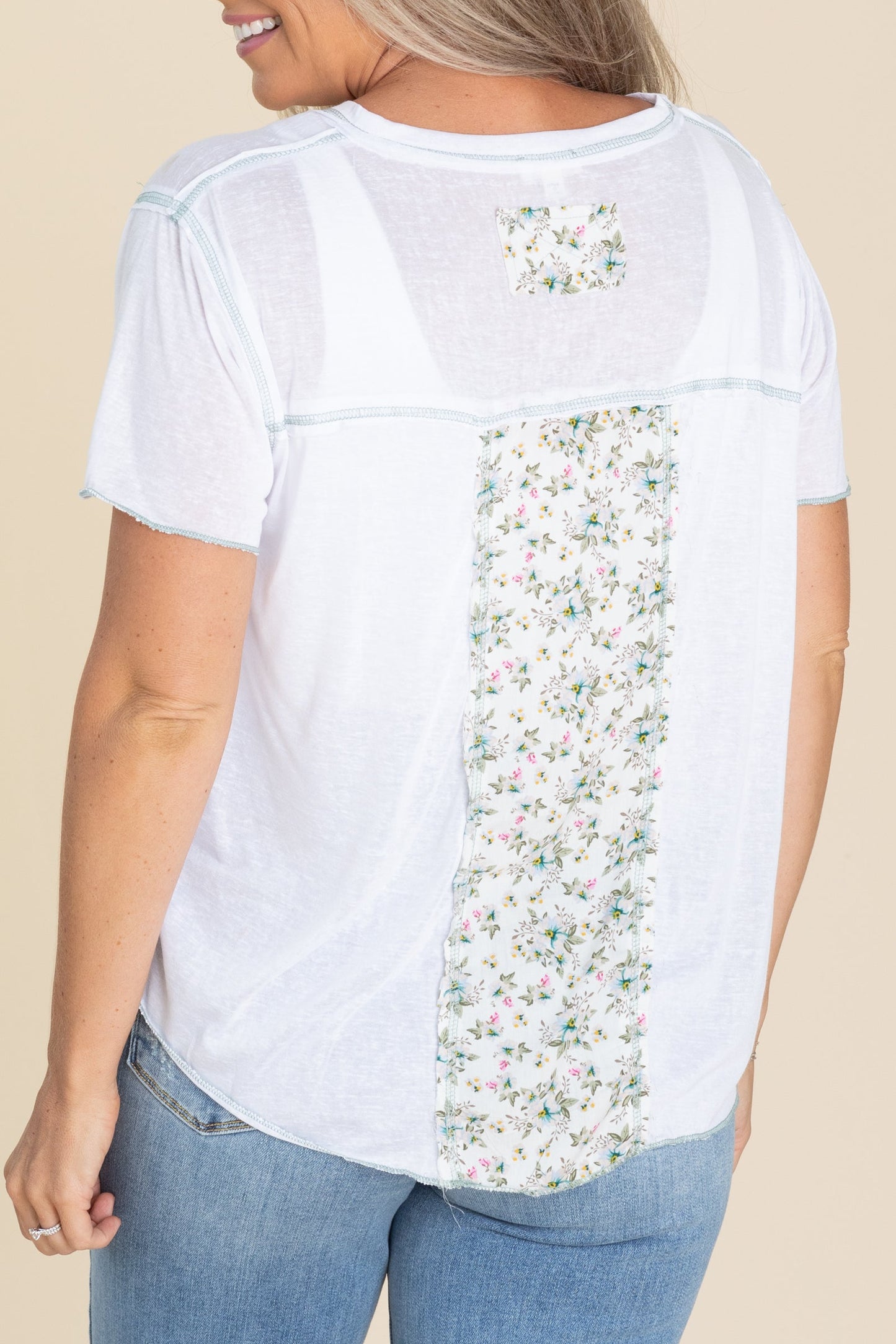 V-Neck Contrast Seam Mixed Print Top