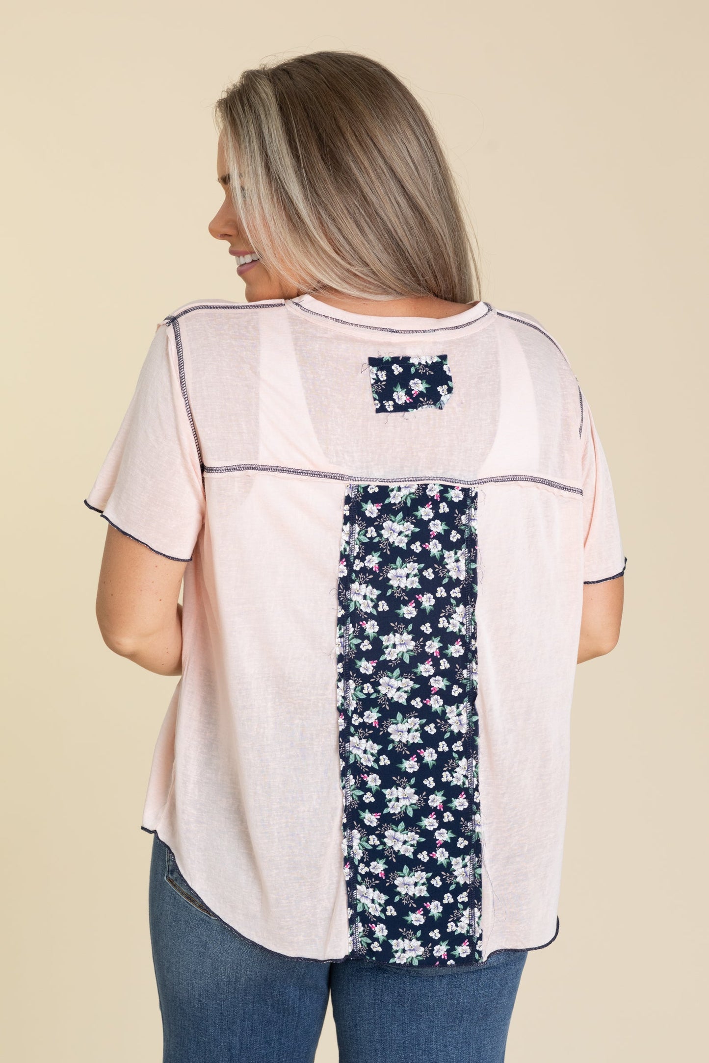 V-Neck Contrast Seam Mixed Print Top