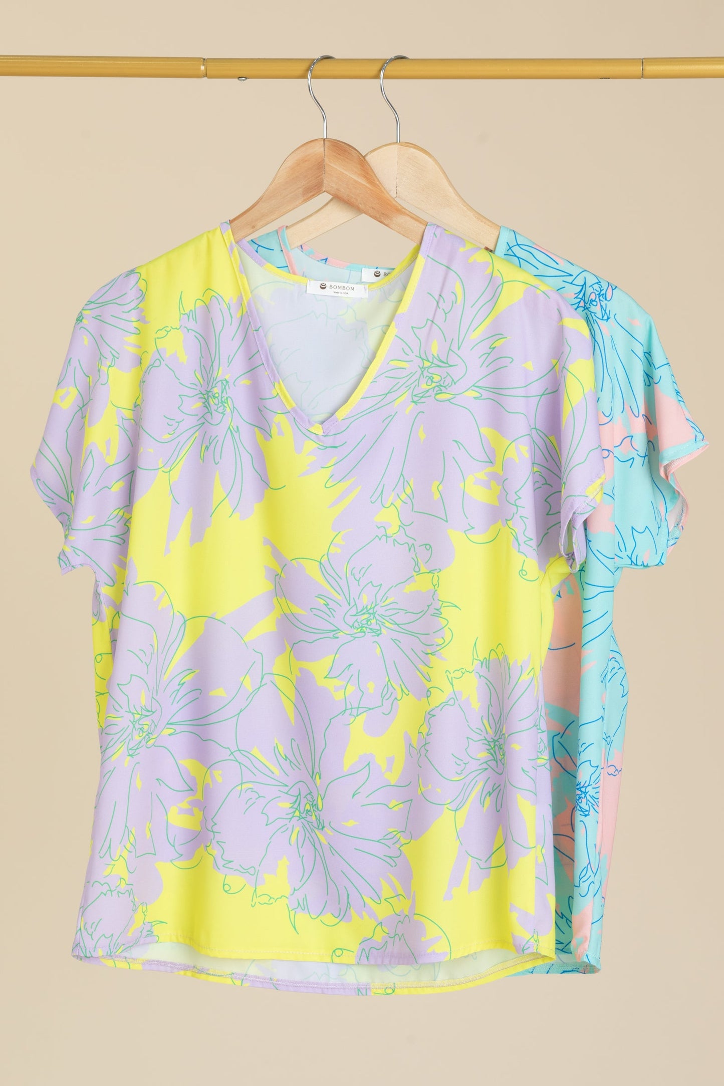 Blossom Relaxed Floral V-Neck Woven Top