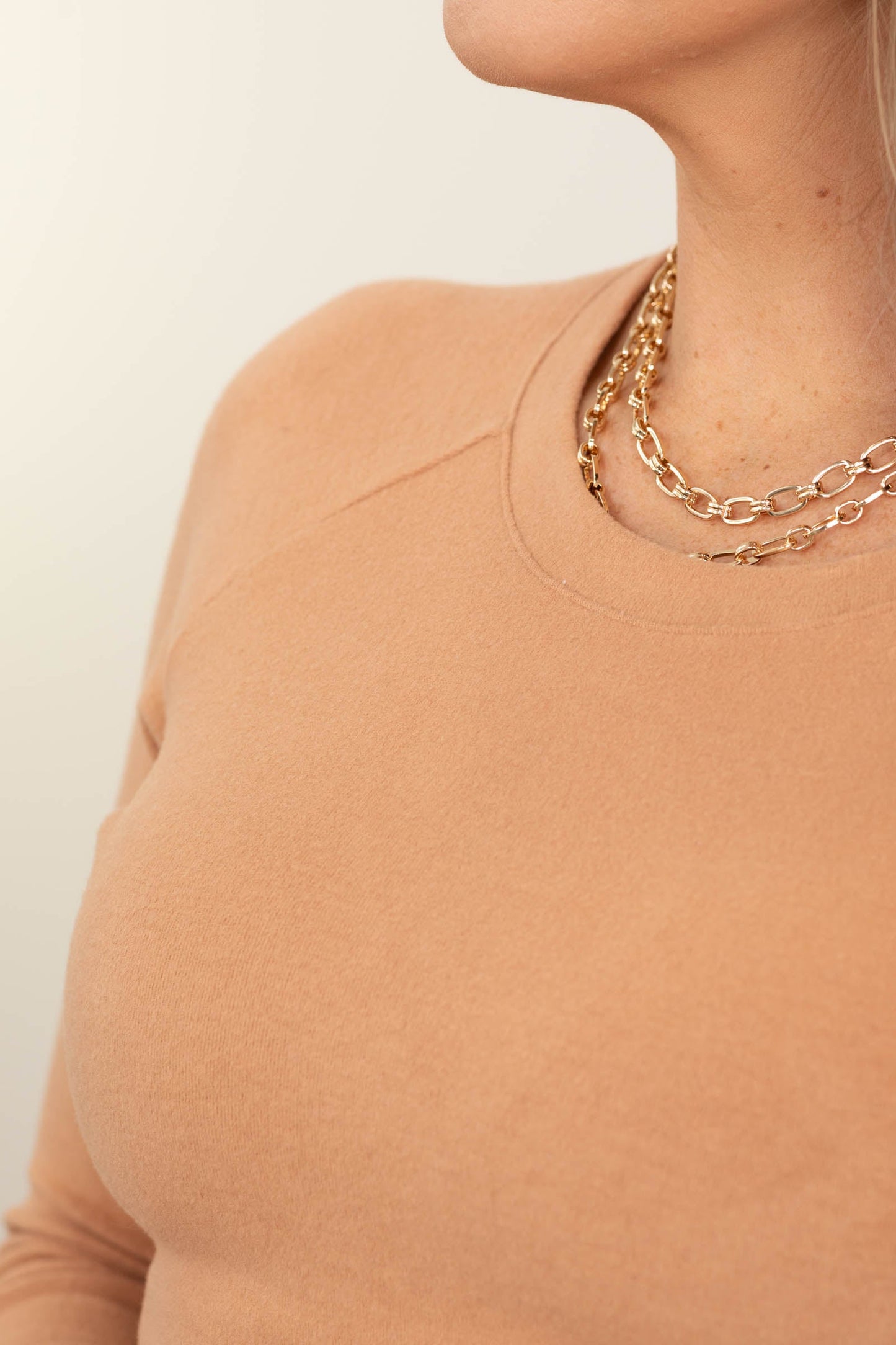 Knit Round Neck Thumbhole Long Sleeve Tops