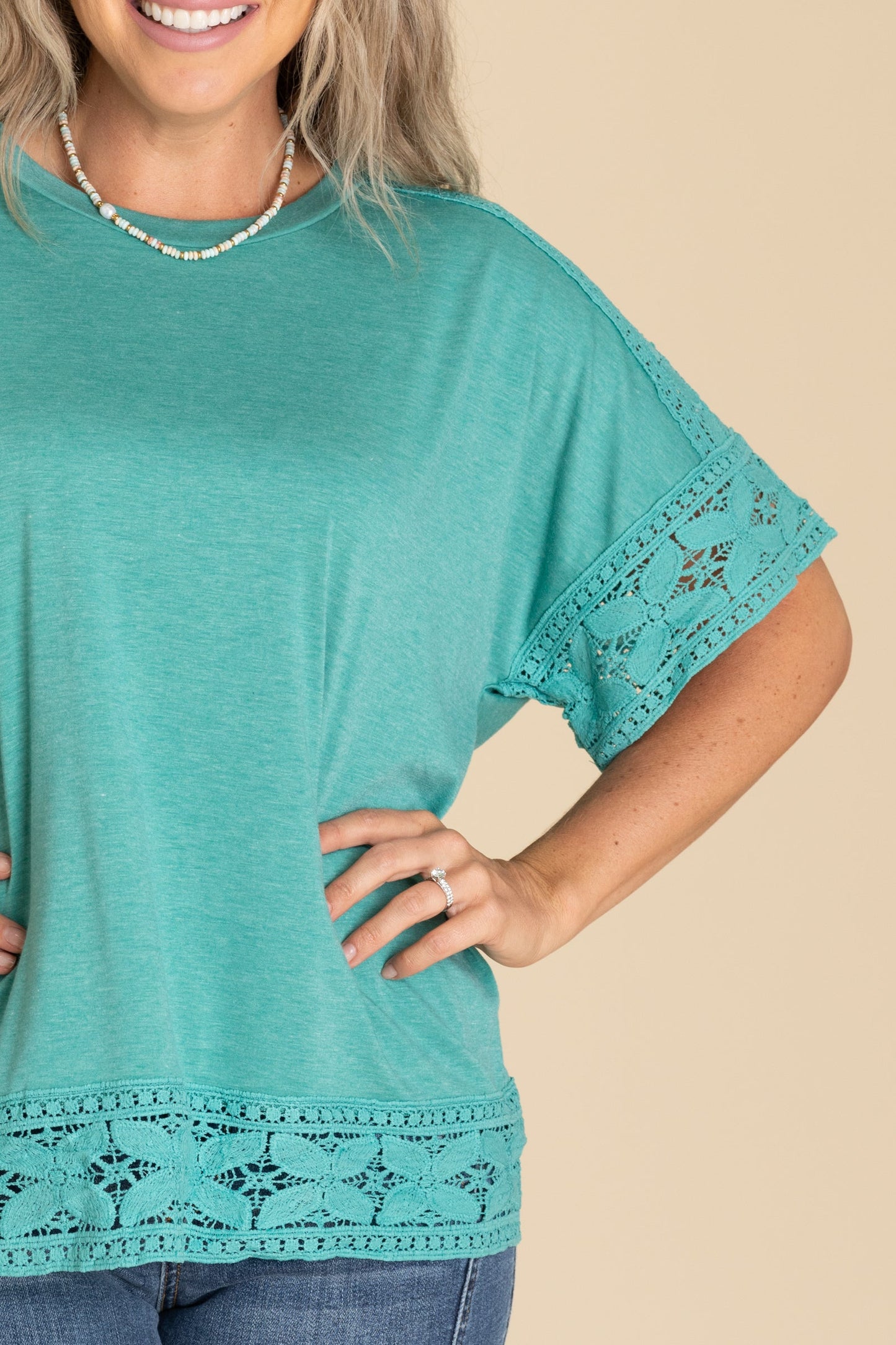 Short Sleeve Lace Trim Knit Top