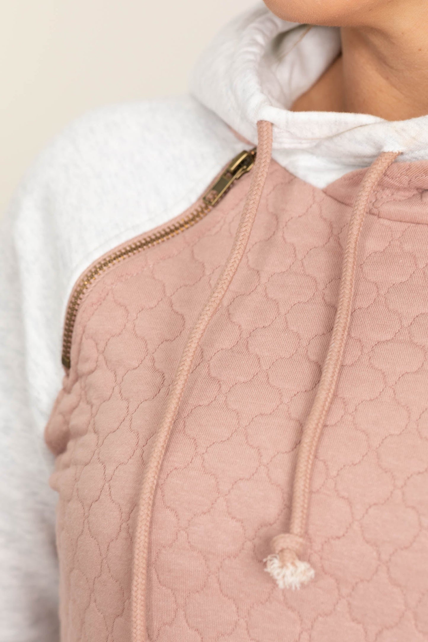 Quilted Jacquard Knit Layered Hood Sweatshirts