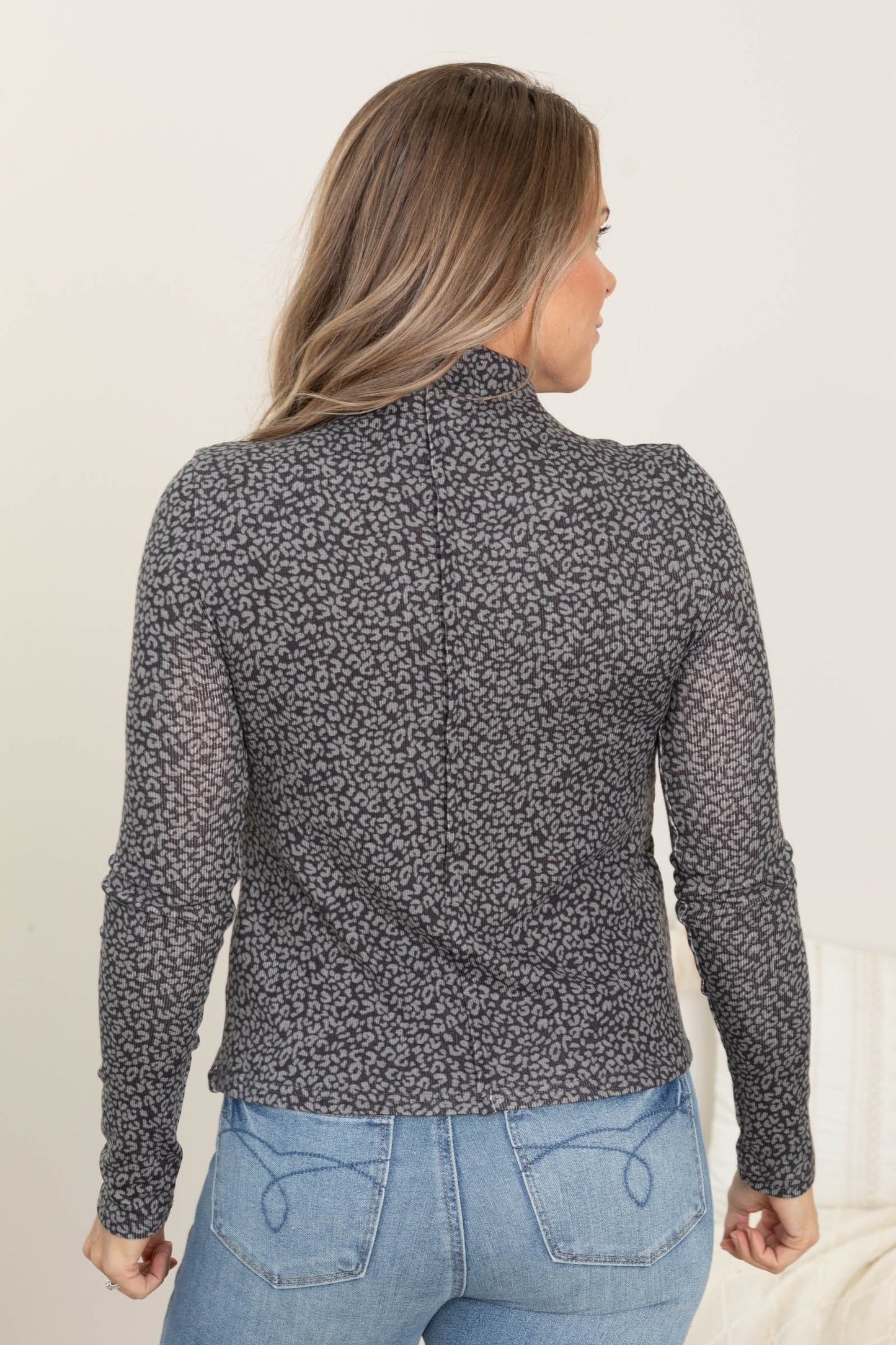 Grey Fitted Leopard Knit Long Sleeve Top