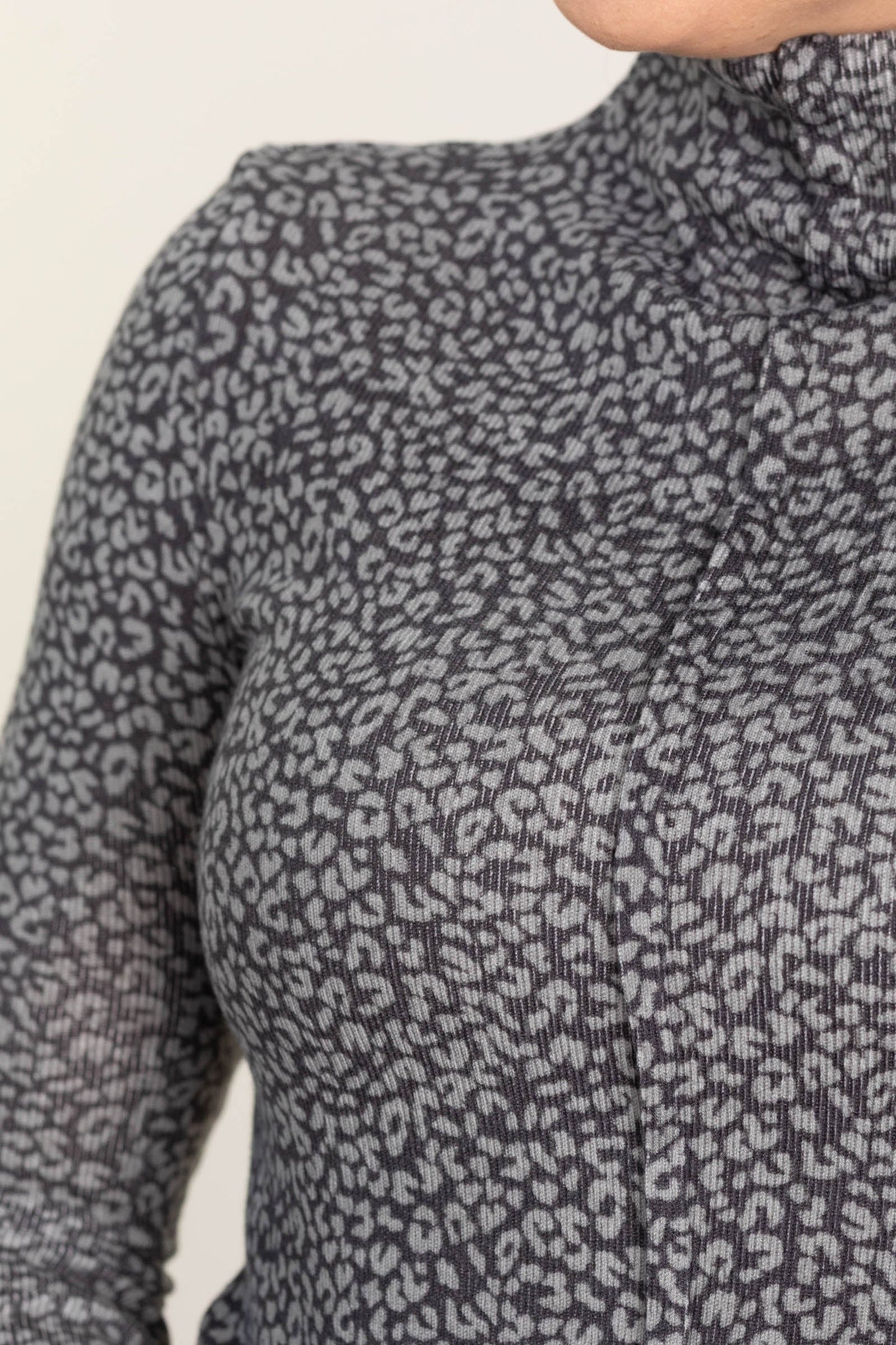 Grey Fitted Leopard Knit Long Sleeve Top