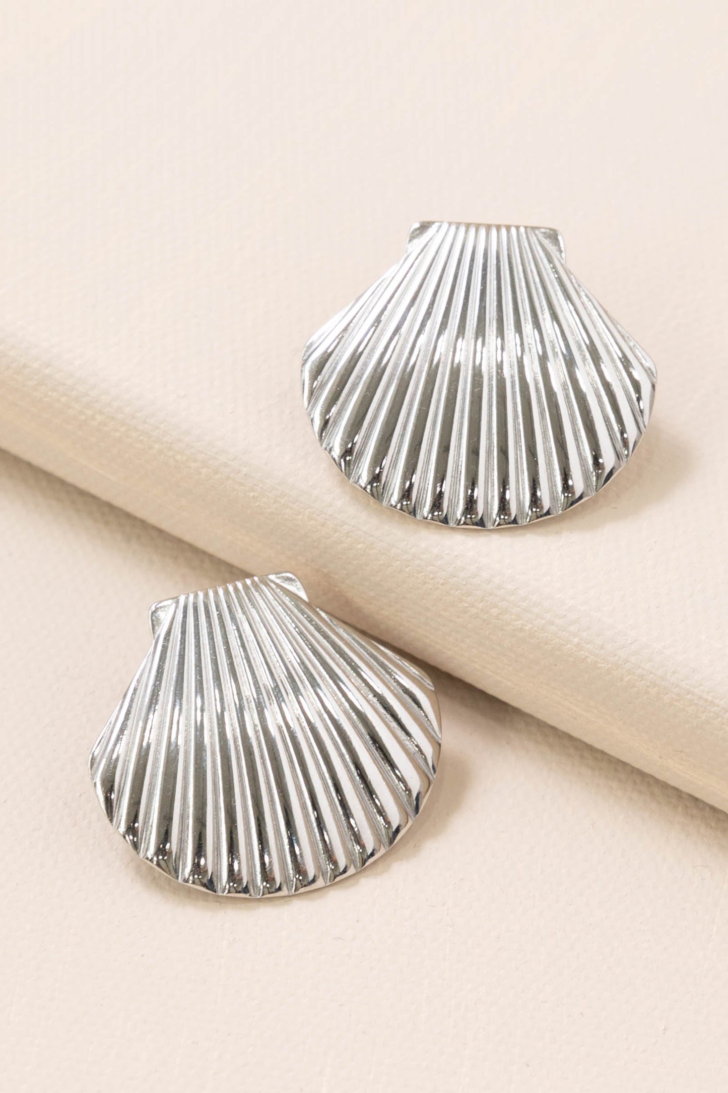 Sally Seashell Earrings