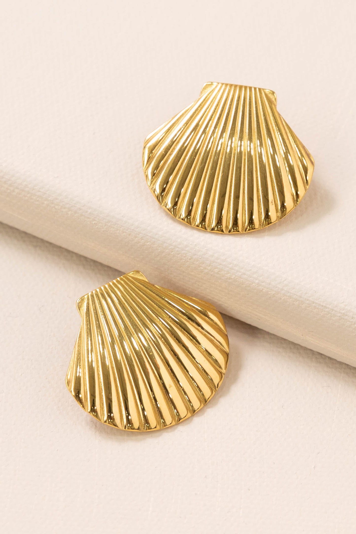 Sally Seashell Earrings