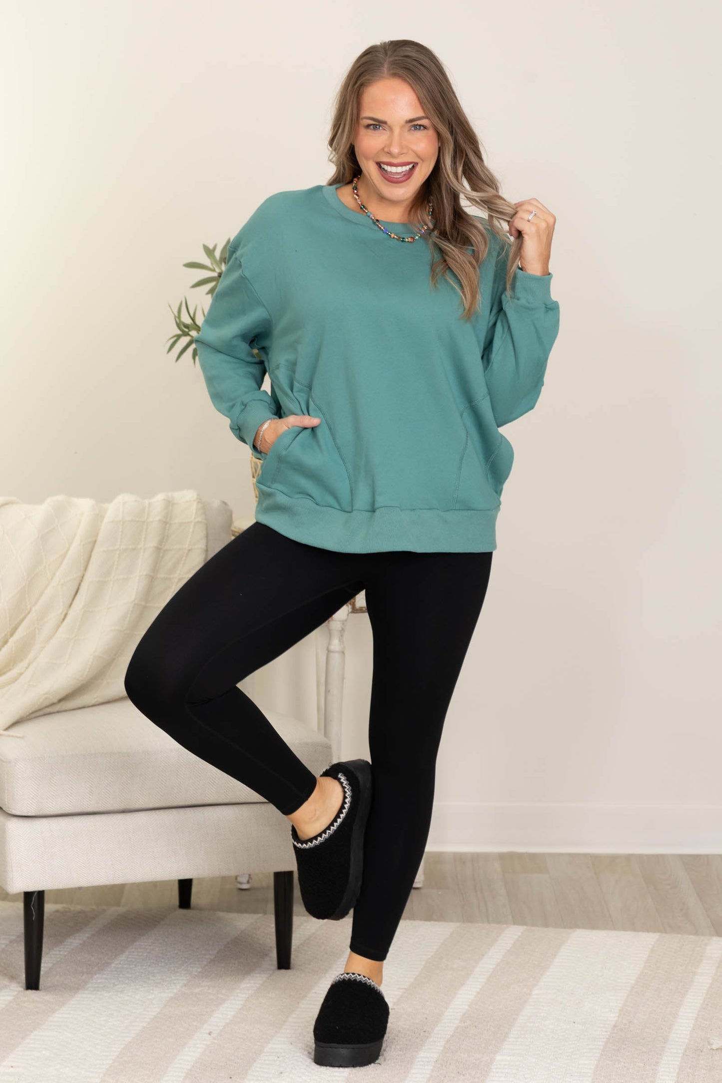 Round Neck Long Sleeve Knit Tops With Pockets